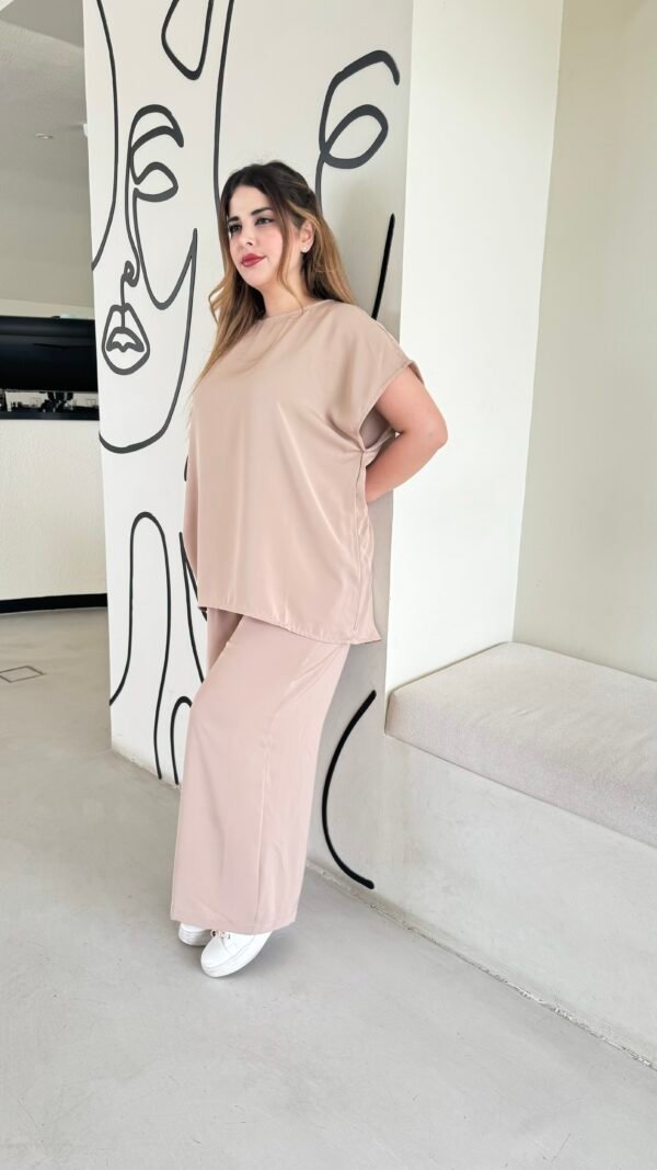 Set under the abaya - Image 3